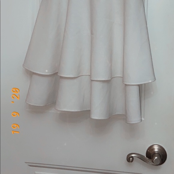 White dress prom - Picture 3 of 4